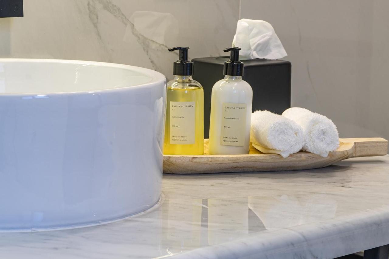 Deluxe Double Room with Bath