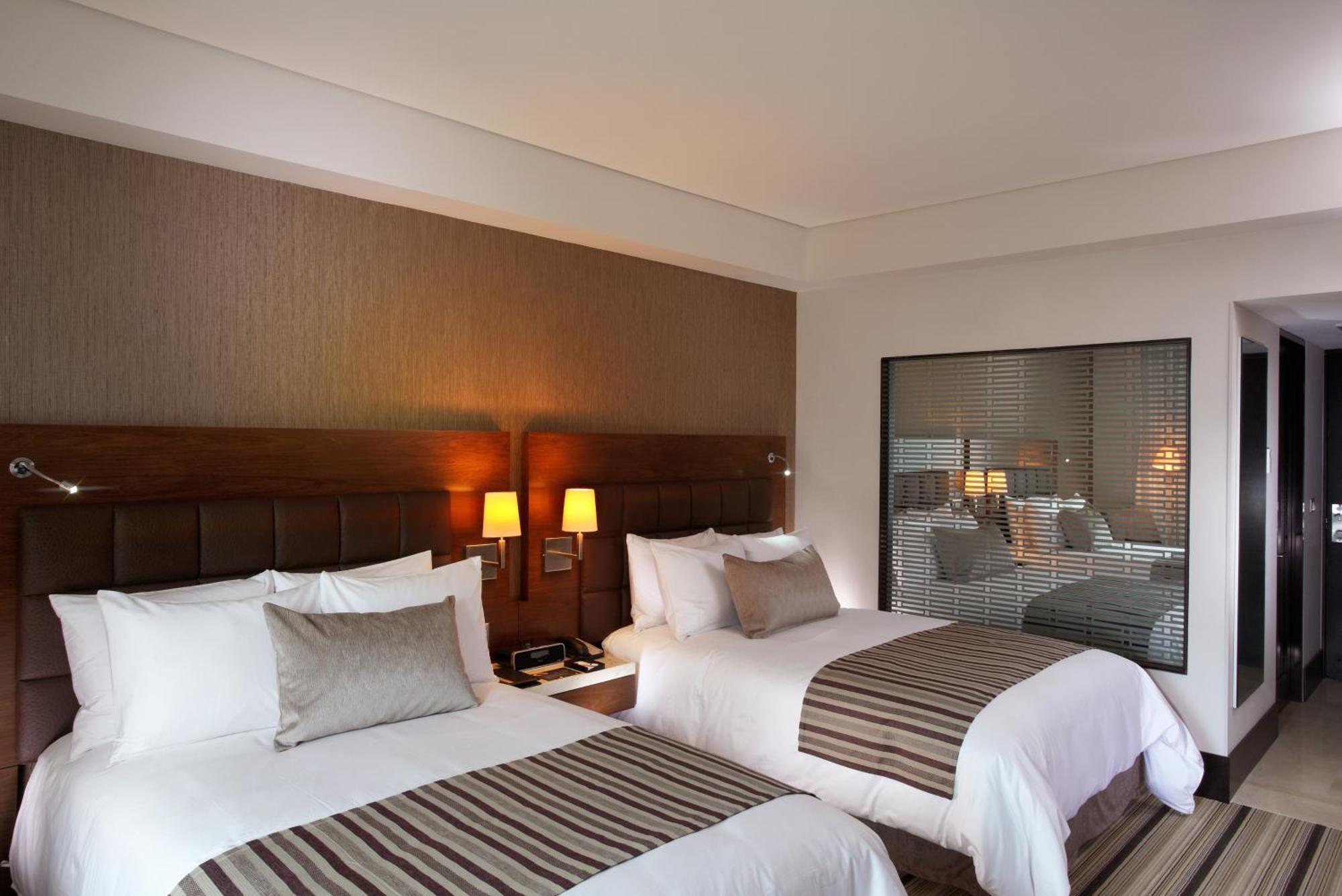 Executive level, Guest room, 2 Double, City view