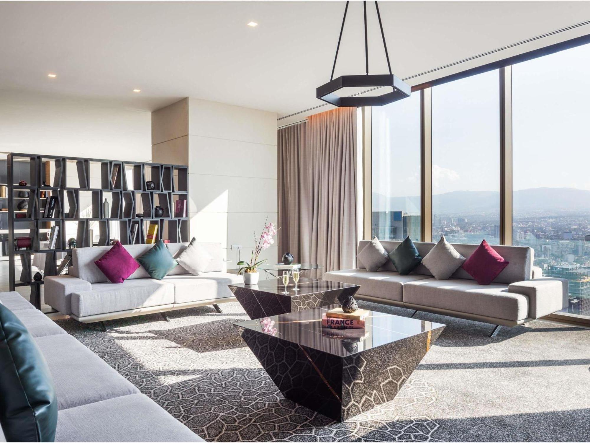 Imperial Suite with One King Bed and View - Club Millesime Access